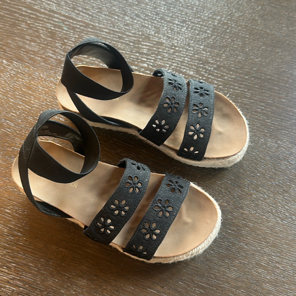 Girls Steve Madden sandals